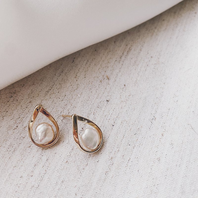 Hollow Droplet Paste Pearl Earrings - Earrings & Clip-ons - Pearl White