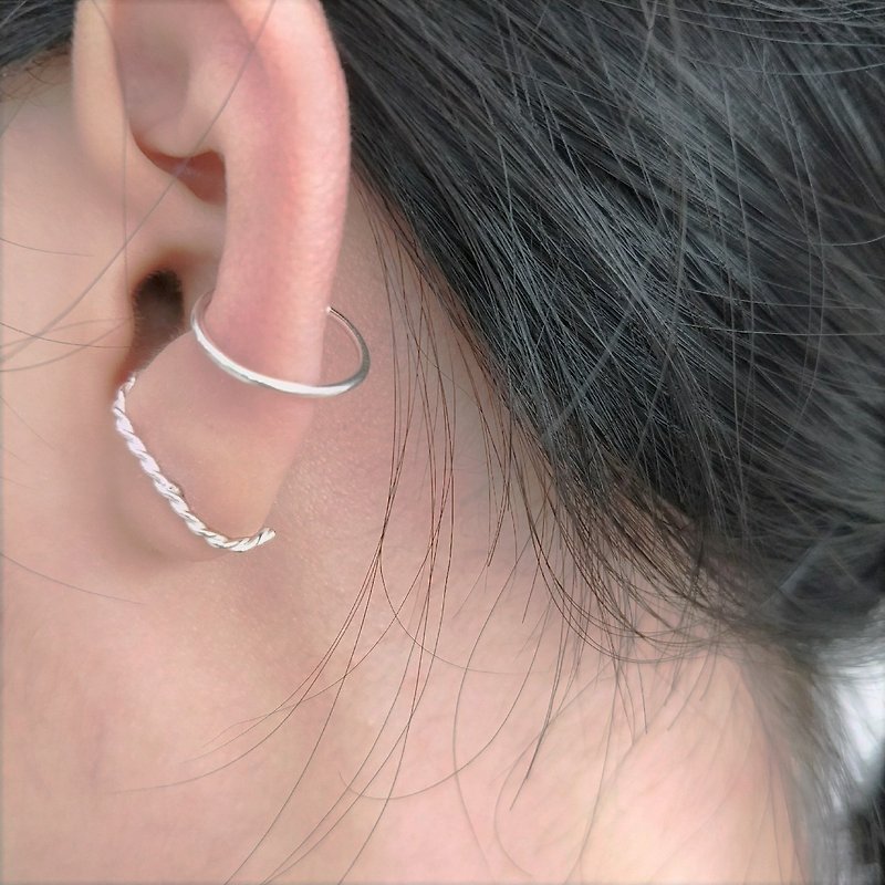 Sterling Silver Earrings & Clip-ons - │Simplicity│Twist-shaped earrings • Sterling silver earrings • Original designer
