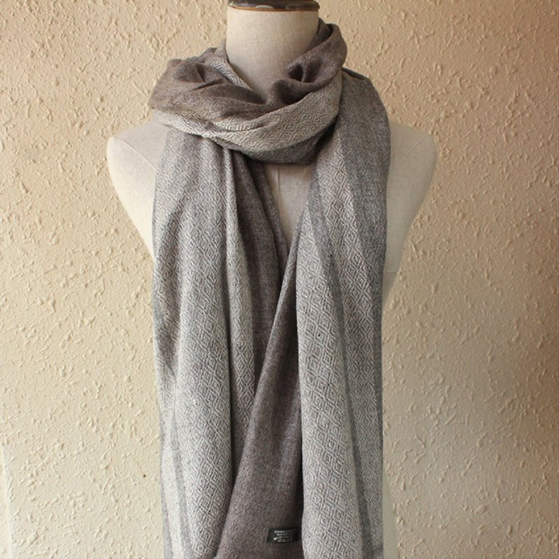 Nepal Cashmere cashmere scarf / shawl hand-woven ash brown stripes - ผ้าพันคอถัก - ขนแกะ สีเทา