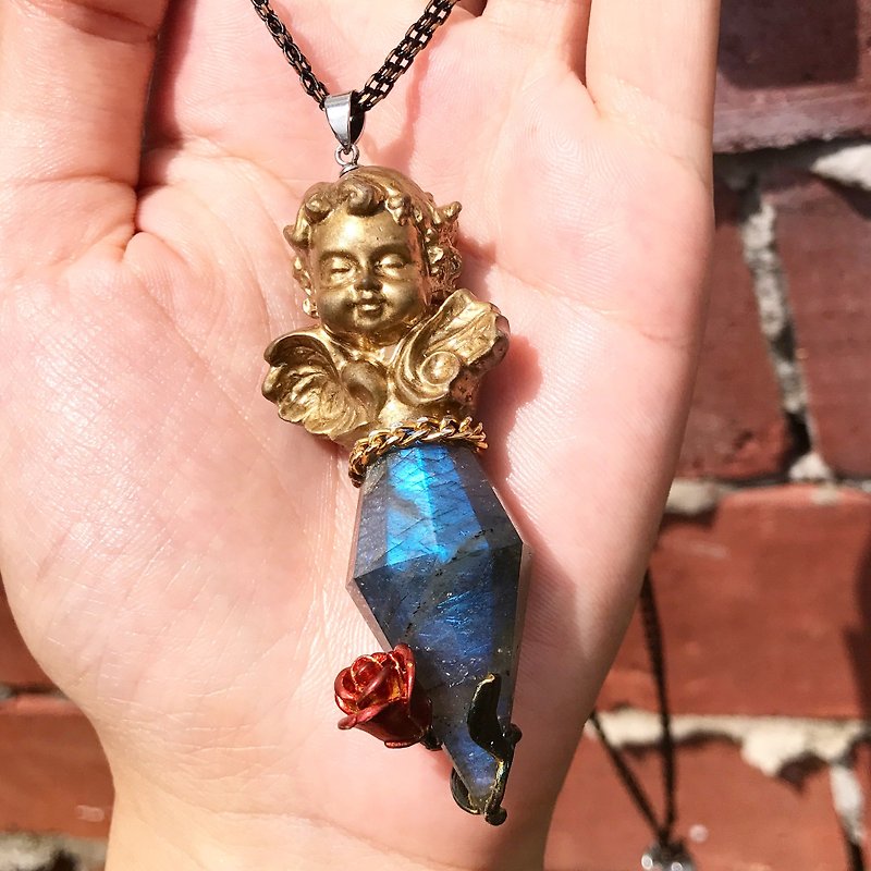 【Lost And Find】Natural Labradorite angel necklace