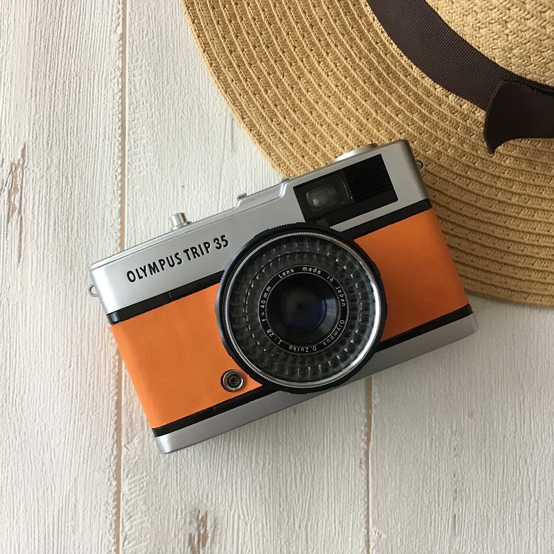 Olympus TRIP 35 Film Camera with orange genuine leather - Cameras - Other Metals Orange