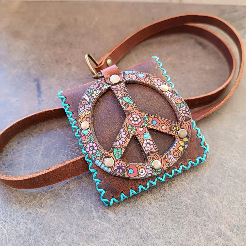 Boho Neck Wallet Keychain with Removable Matching Lanyard, Graduation Gift Idea - 掛繩/吊繩 - 真皮 咖啡色