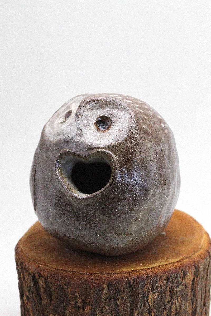 Hand-made cute owl pottery flower vessel - เซรามิก - ดินเผา สีนำ้ตาล
