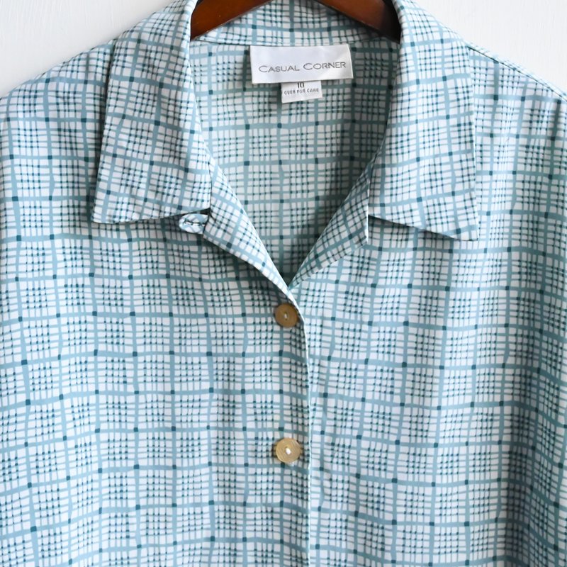 【蛋植物古著】美國製海鹽格紋印花古著襯衫 - 女襯衫 - 其他人造纖維 藍色