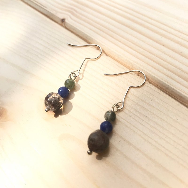 Uesugi Flower Customized Gift/Natural Stone String Green Earrings - ต่างหู - เครื่องเพชรพลอย สีเขียว