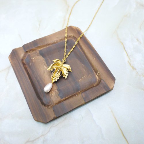 PHOEBE JEWELRY 秋冬落葉珍珠 項鍊
