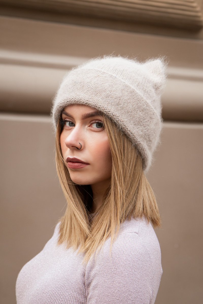Cat beanie. Angora fluffy hat. Beige angora hat - 帽子 - 羊毛 咖啡色