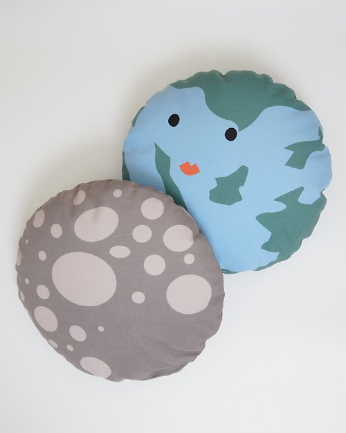 Bonbies 地球和月球 和諧組合 | 客製抱枕 | 圓抱枕