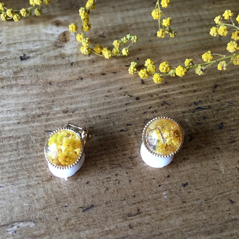 Mimosa flesh earrings 2 - 耳環/耳夾 - 其他材質 黃色