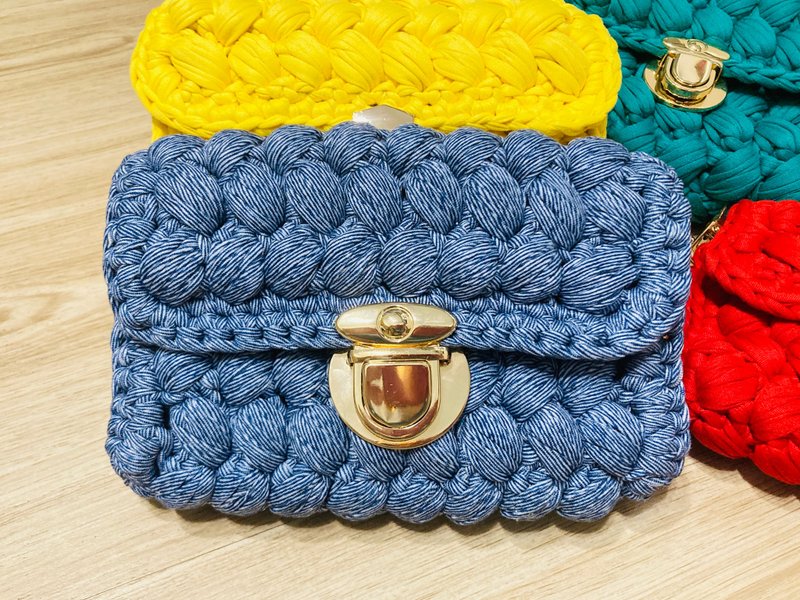 【HotSummer】Handwoven envelope chain bag-denim - Messenger Bags & Sling Bags - Cotton & Hemp Blue