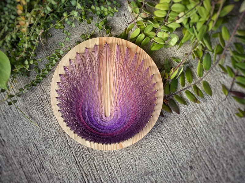 Stringart  藝術作品 -紫火重生 - 擺飾/家飾品 - 其他材質 多色