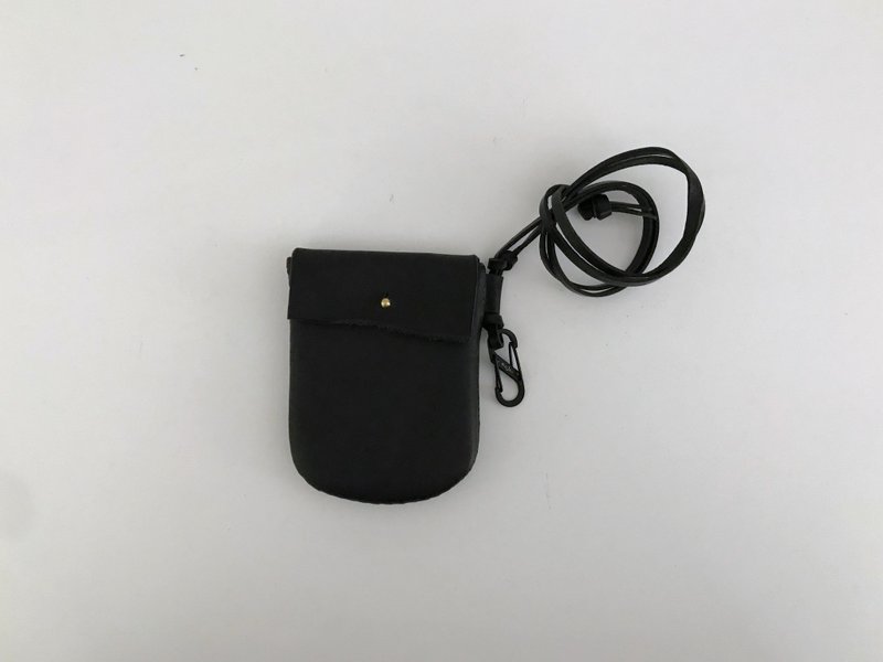 Oval coin purse 01-with rope and hook - กระเป๋าใส่เหรียญ - หนังแท้ 