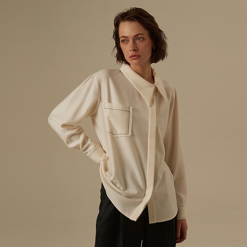 [Seasonal Sale] Constellation Series/Taurus Wool Diagonal Collar White Shirt - เสื้อเชิ้ตผู้หญิง - ขนแกะ 