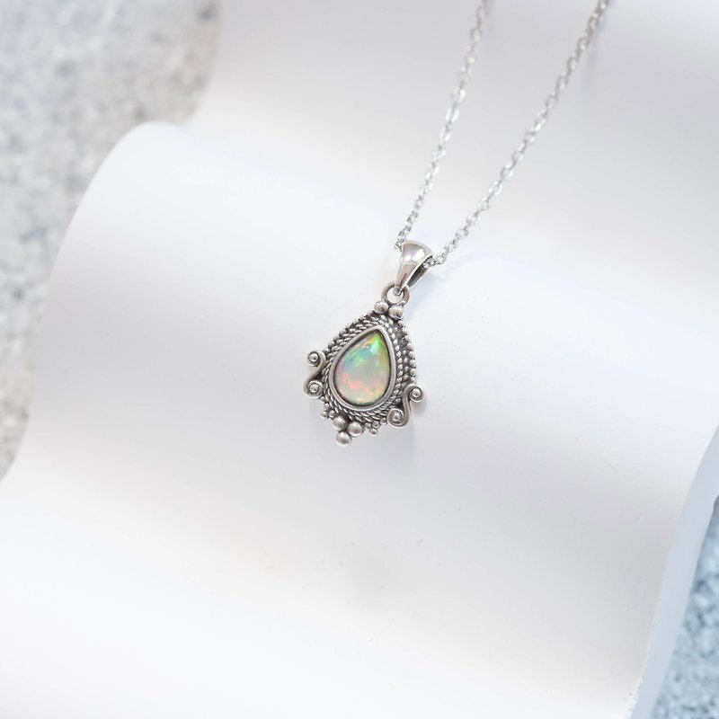 Opal 925 Sterling Silver Baroque Style Necklace