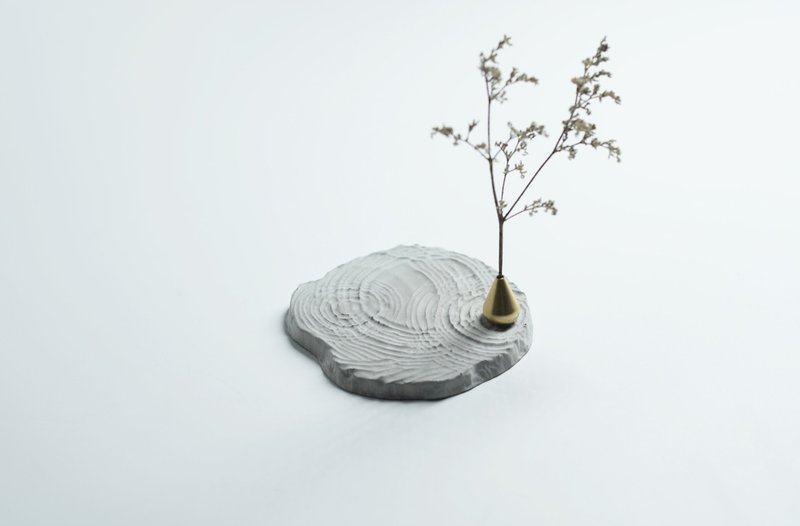 Ripple Zen line incense holder coaster clear Cement display wabi-sabi aesthetics - Fragrances - Cement Gray