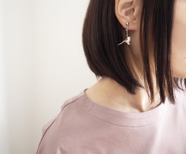 シマエナガ 白 のピアス 片耳 - Shop naturama Earrings & Clip-ons