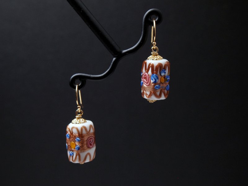 #GE0486 Murano Wedding Cake Glass Beads Earring - ต่างหู - แก้ว ขาว