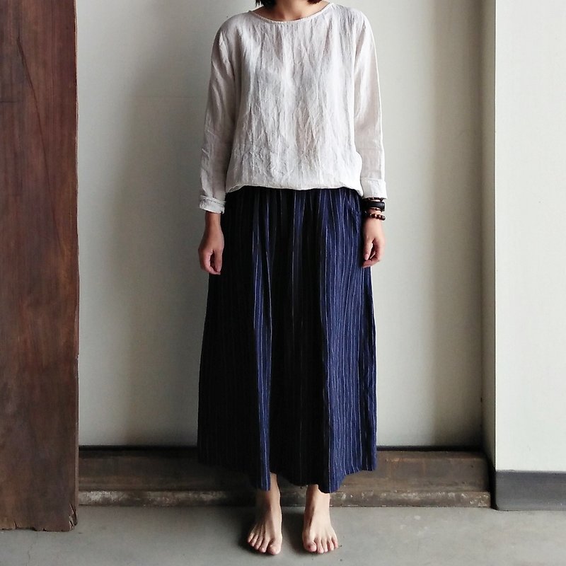 No side split cross-over shoulder top linen rice - เสื้อผู้หญิง - ผ้าฝ้าย/ผ้าลินิน 
