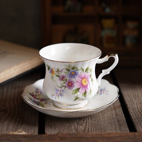 L&R 古董與珍奇老件 英國Royal Ascot 'Blue Velvet'系列細骨瓷茶杯組/非洲紫羅蘭
