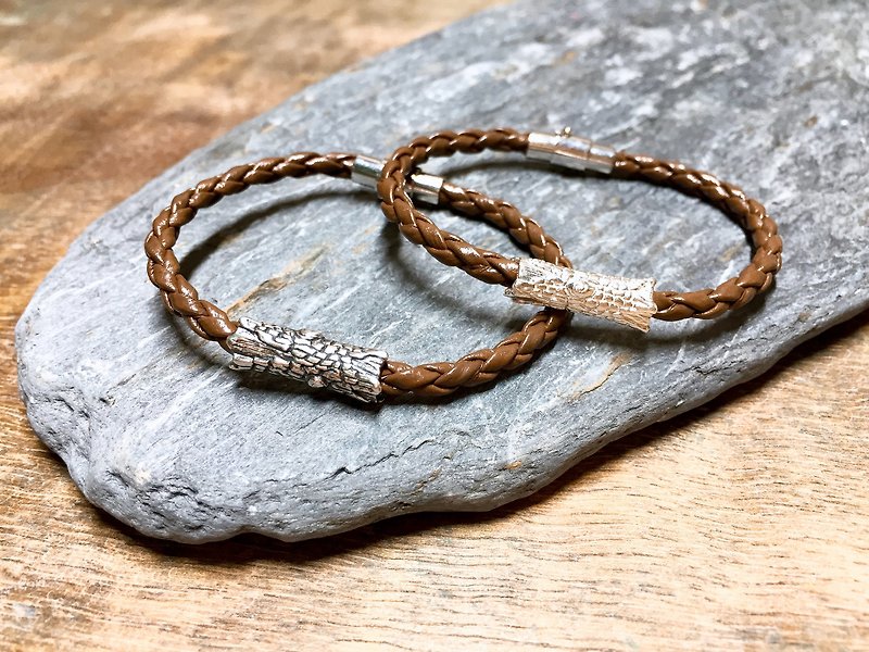 Chai Cai leather bracelet-brown - แหวนคู่ - เงินแท้ สีเงิน