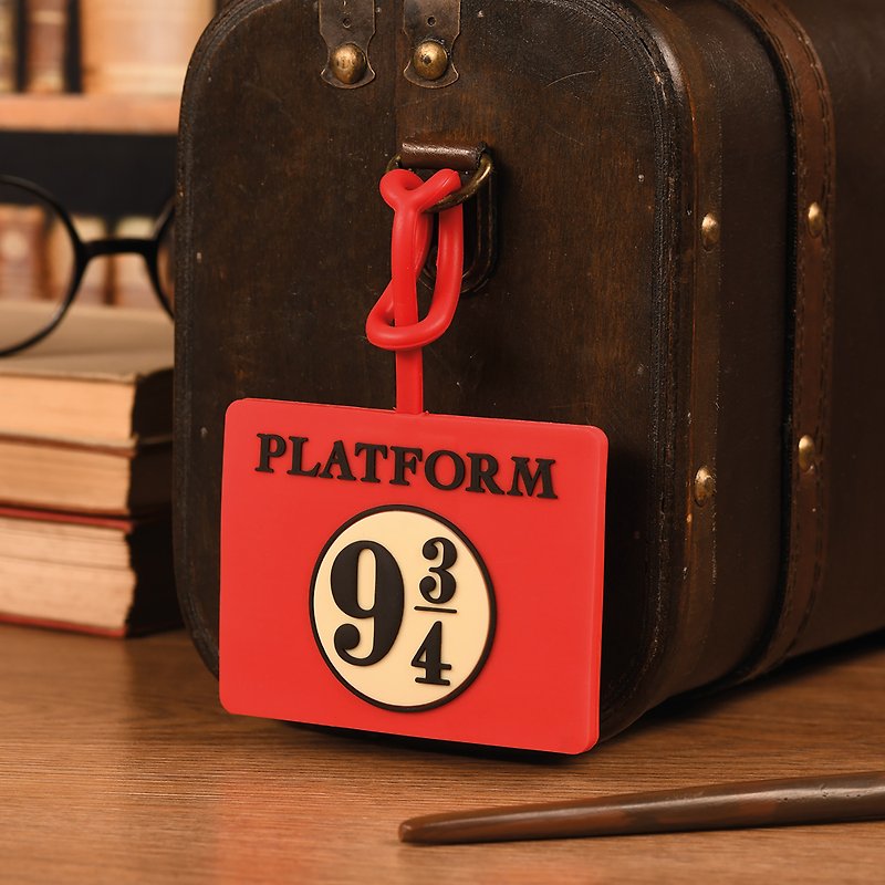 Harry Potter Platform 9 3/4 Luggage Tag with Write-On Address Label - Luggage Tags - Silicone Red