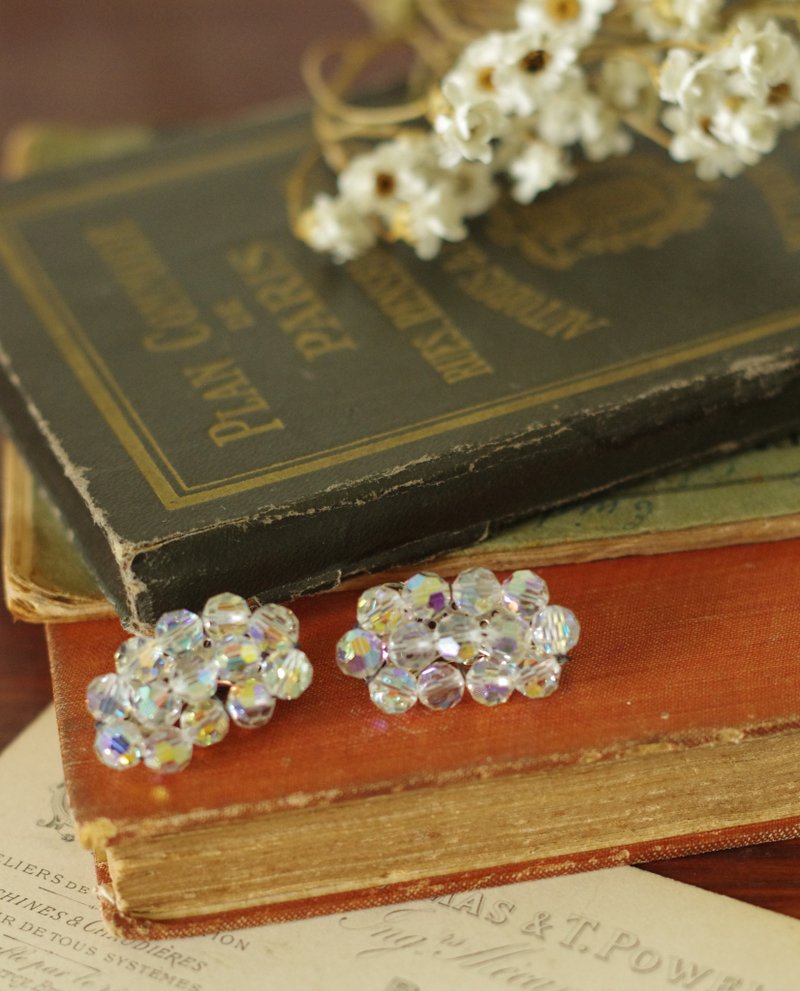 古董彎彎水晶串珠玻璃夾式耳環 C759 - 耳環/耳夾/耳骨夾 - 其他金屬 銀色