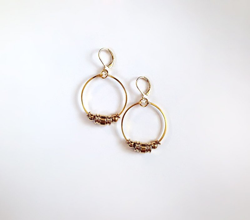 [ 圓幾何 ] 手作 黃銅 圓圈 • 耳環 ( 可改夾式 ) - 耳環/耳夾 - 其他金屬 黃色