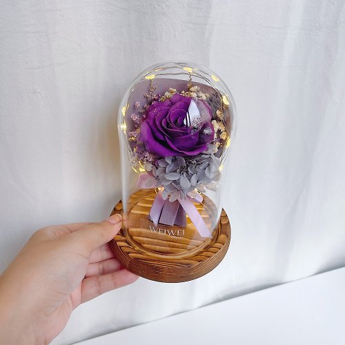 WEIWEI FLOWER 威威花藝設計 母親節禮盒/客製化禮物 LED玫瑰小花束永生花玻璃鐘罩-紫羅蘭