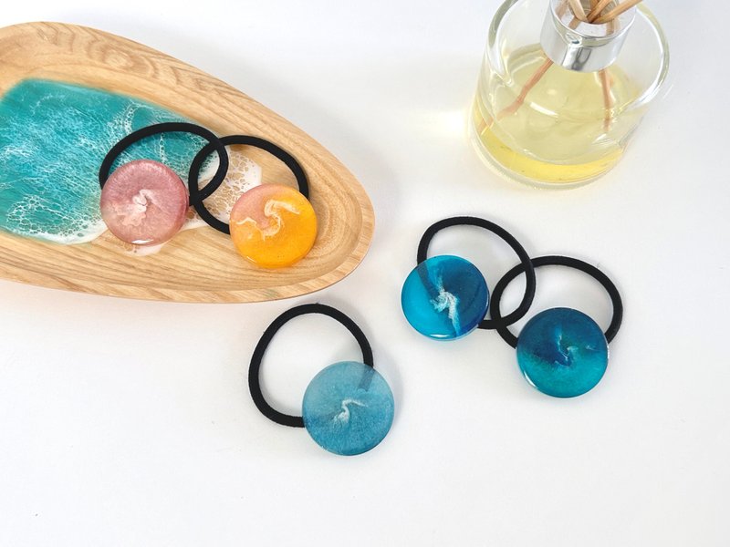 Handmade Hair ties, Hand-painted, Resin Ocean - Hair Accessories - Resin Blue