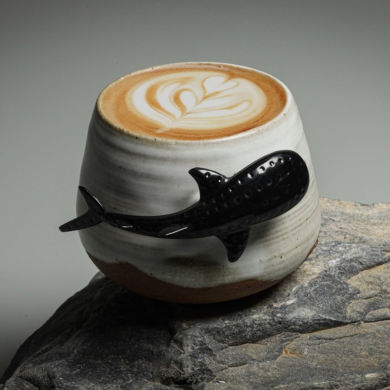 QUALY Whale Shark Handmade Ceramic Mug (Three Colors Available) - Other Cups - Pottery Khaki