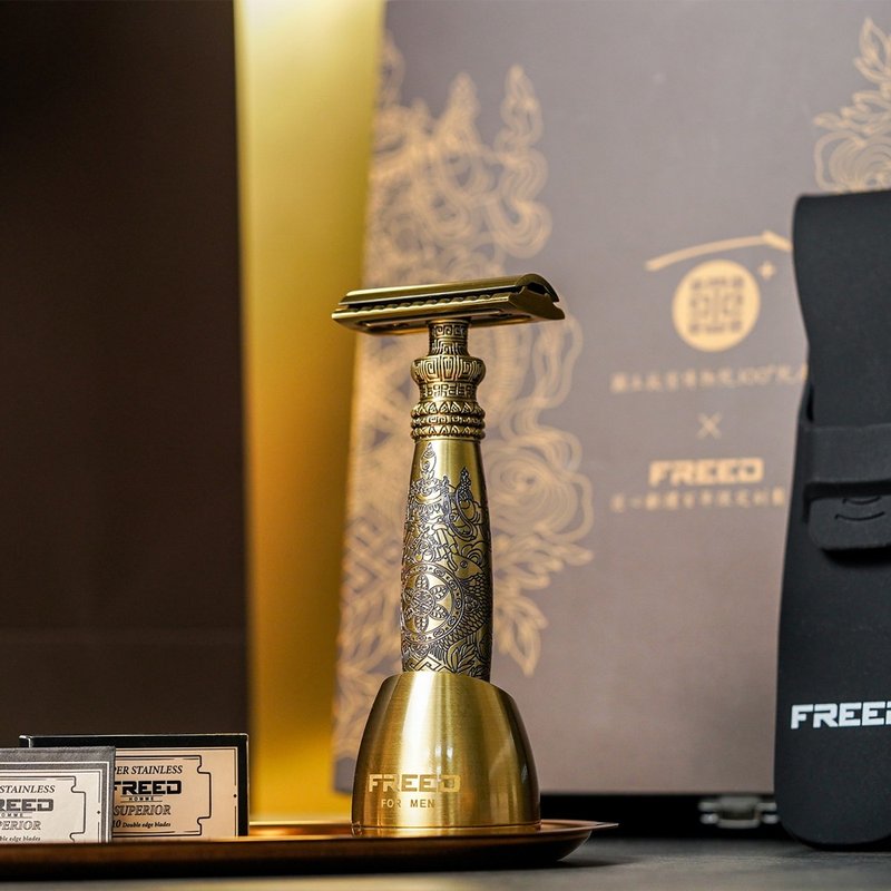 【FREED X 國立故宮博物院】 一百周年限定紀念款 - 雙刃式四件組 - 男性保養/清潔/修容工具 - 其他金屬 金色