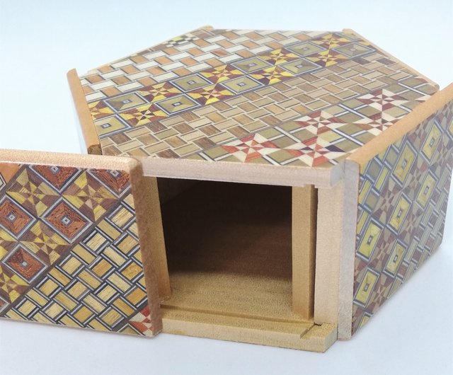 6回仕掛け六角形秘密箱 伝統寄木 パズル箱 箱根寄木細工 - ショップ