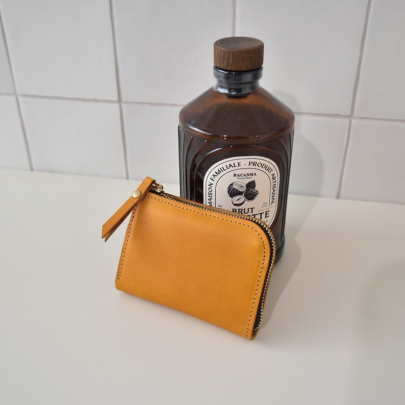 Handmade leather zipper card wallet (S) - กระเป๋าสตางค์ - หนังแท้ สีนำ้ตาล