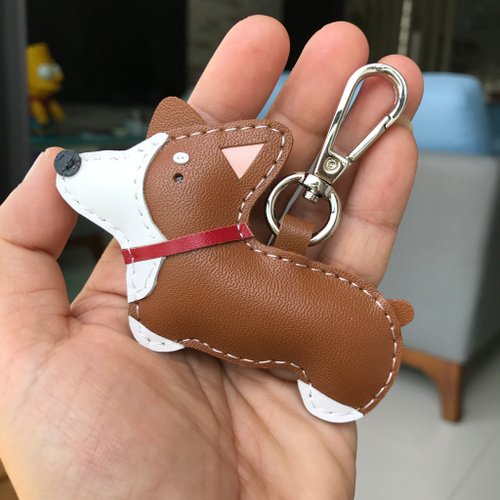 小さなものを癒す茶色のコーギー犬手縫い革キーホルダー小サイズ