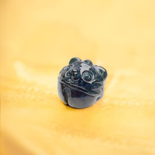 瓔珞珠寶盒 E.L.Jewelry Box 烏雞翡翠巧雕鈴鐺 | 天然緬甸A貨翡翠 | 送禮
