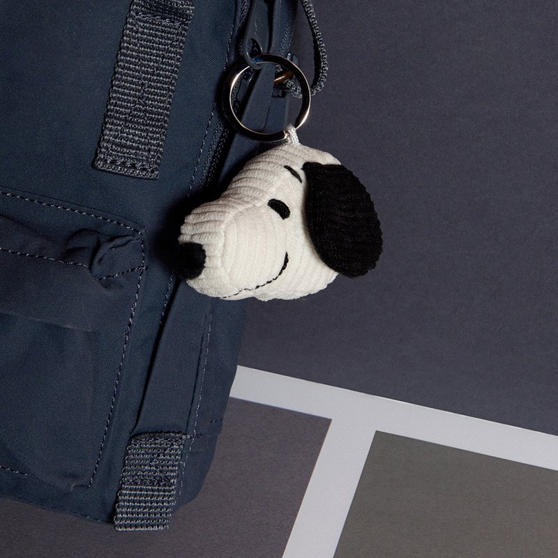 BON TON TOYS Snoopy史努比燈芯絨鑰匙圈-奶油 4.5cm - 鑰匙圈/鑰匙包 - 聚酯纖維 多色