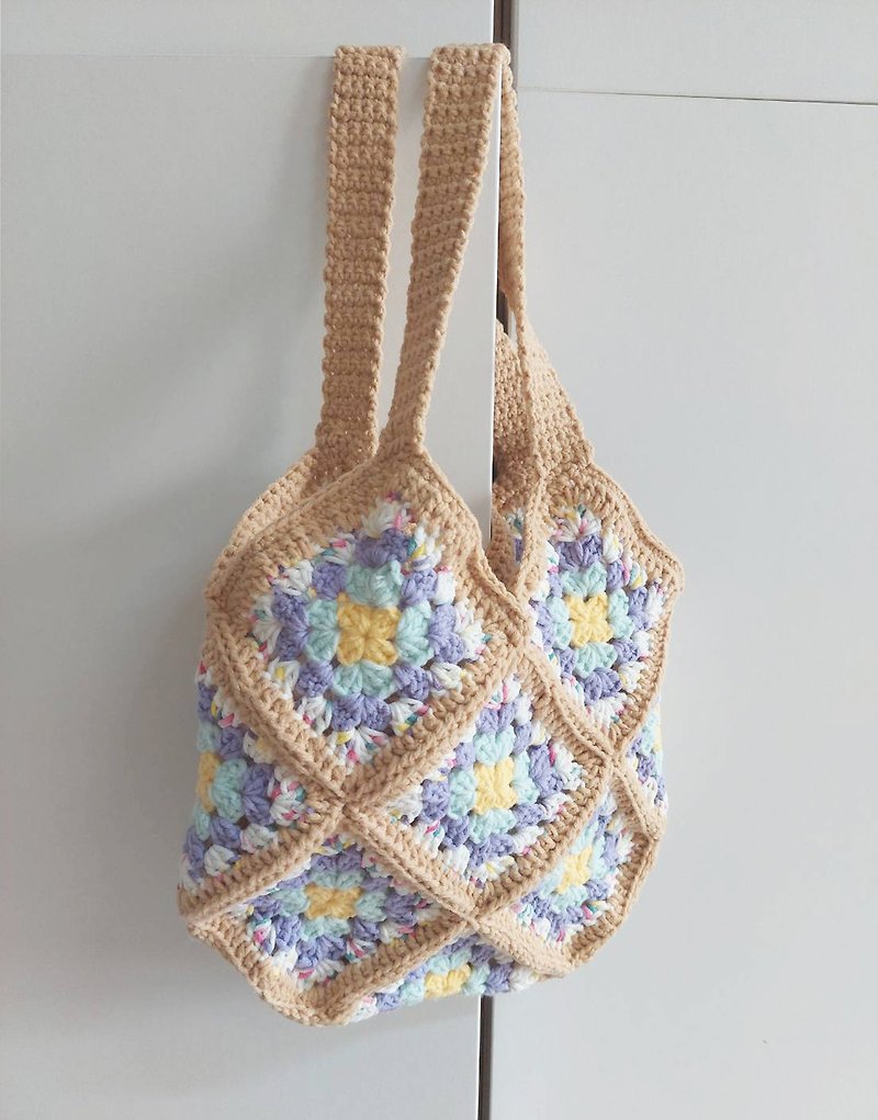Grandma tile woven bag - Messenger Bags & Sling Bags - Other Materials 