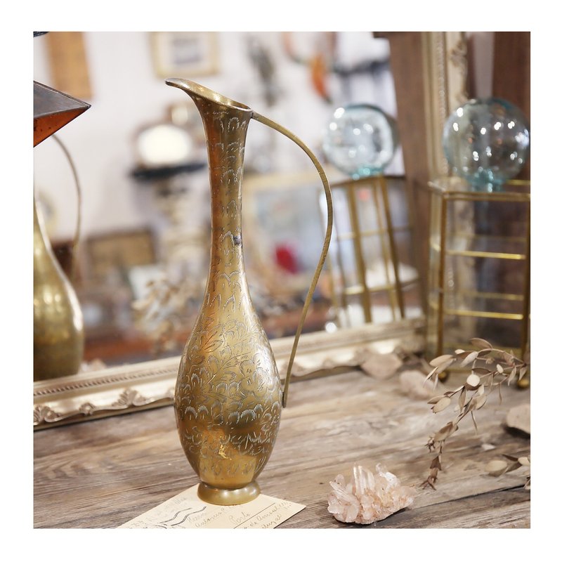 收藏自英國.早期印度製黃銅花瓶.長頸壺.手把水壺.蝕刻花器.陳列 - 花瓶/花器 - 其他金屬 