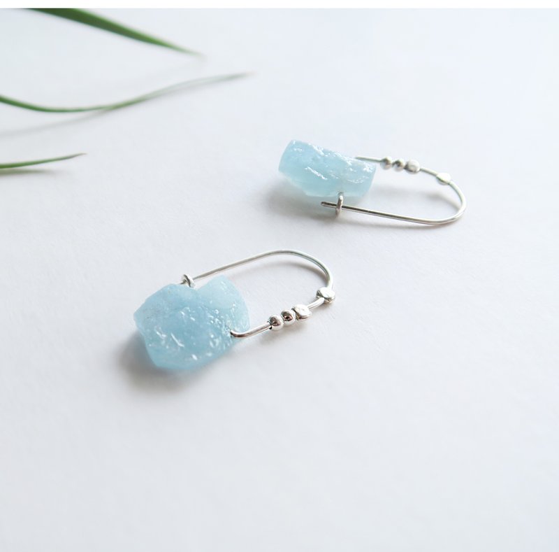 Exclusive pair of 925 sterling silver natural aquamarine U-shaped earrings - Earrings & Clip-ons - Sterling Silver Blue