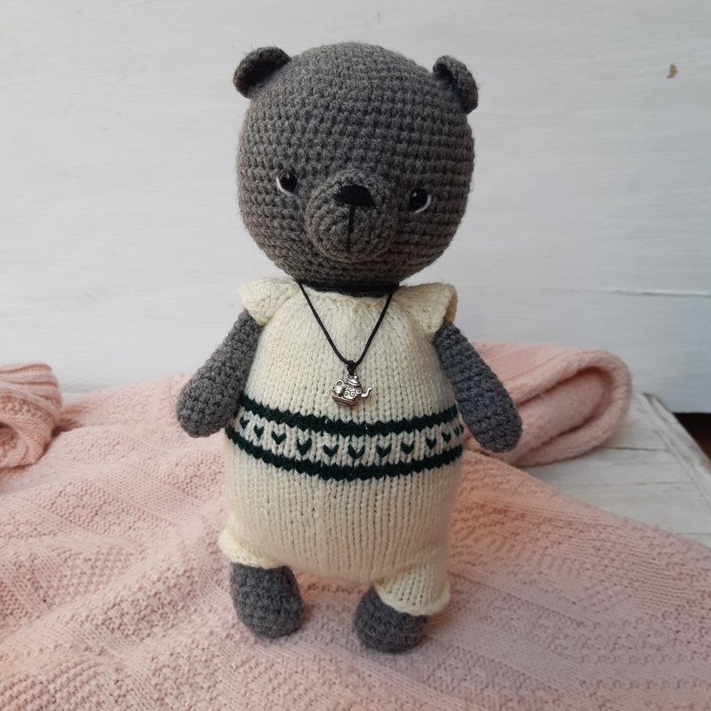 Bear toy Hand crochet Bear toy Stuffed toys Plushies toys Animal toy Gray Bear - 寶寶/兒童玩具/玩偶 - 其他材質 灰色