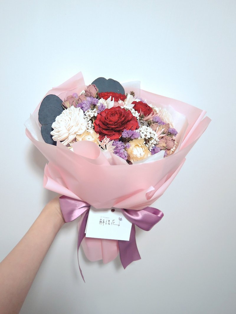 JY.flower Jie Yuhua [LFL] dried bouquet of red roses - ตกแต่งต้นไม้ - พืช/ดอกไม้ สีม่วง