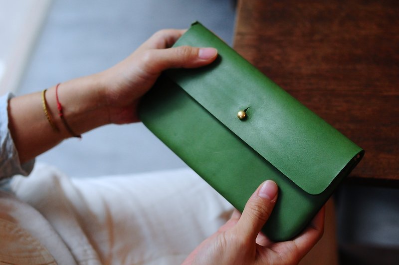 Sew leather wallet long length of Bronze buckle folder wallet