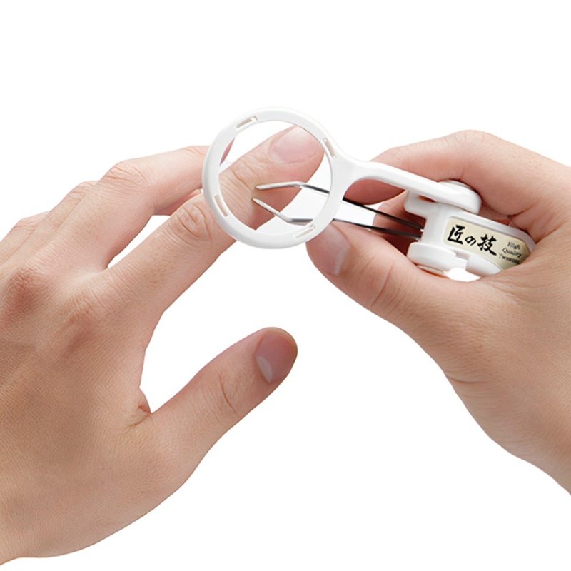 日本綠鐘匠之技鍛造不銹鋼附放大鏡毛拔(附袋)G-1005 - 其他 - 不鏽鋼 