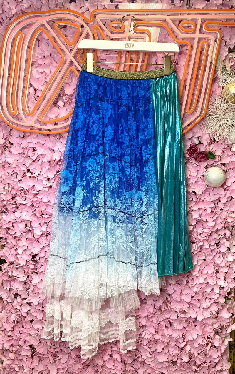 OTT unique•Japanese style lake green blue gradient suspender dyed lace contrasting metallic color pleated skirt - Skirts - Other Materials Multicolor