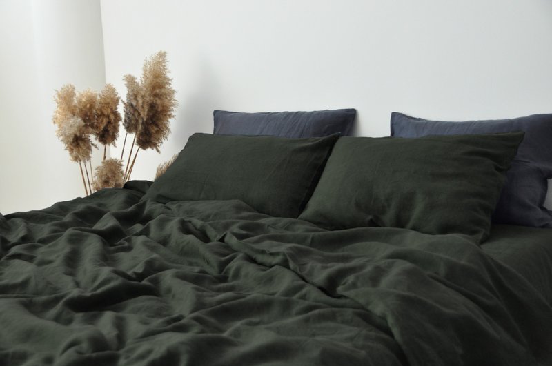 Charcoal green linen flat sheet/Linen bedsheet/Softened stonewashed linen sheet - 寢具/床包 - 亞麻 綠色