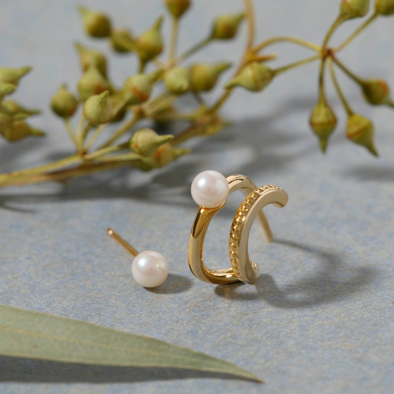 asymmetry-pearl pierced earring GD Nickel-free earrings Stylish asymmetrical design Pearl Gold - ต่างหู - โลหะ สีทอง