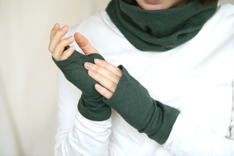Organiccotton ハンドウォーマー【ボタニカルダイ／ヒイラギ】 - その他 - コットン・麻 