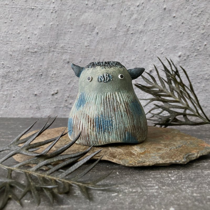 Blue-faced Devil Monster Cup Cup Small Teacup Monster Ceramic Teacup Pottery Doll - Teapots & Teacups - Porcelain Green