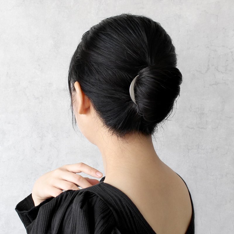 KANZASHI Hair pin 【Arc liner / Silver】 - 髮夾/髮圈 - 其他金屬 銀色
