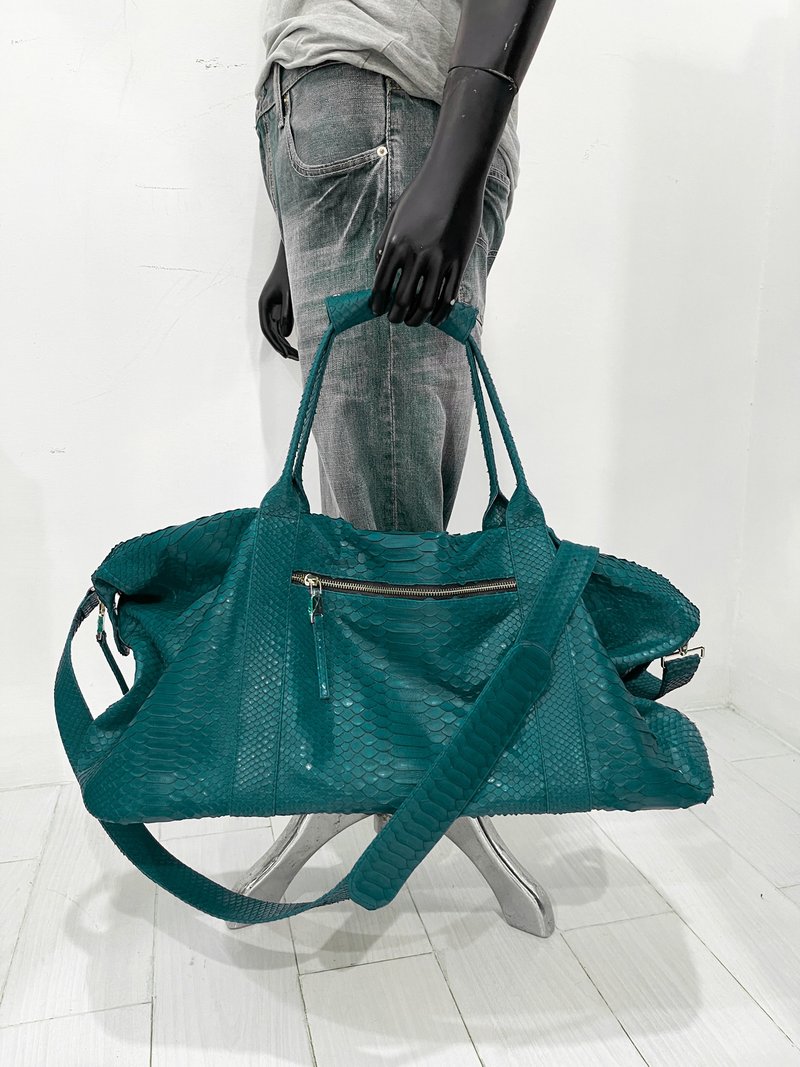 Snakeskin Weekender Duffle Bag Leather Weekender Bag Snakeskin Travel Bag - 行李箱/旅行袋 - 真皮 綠色